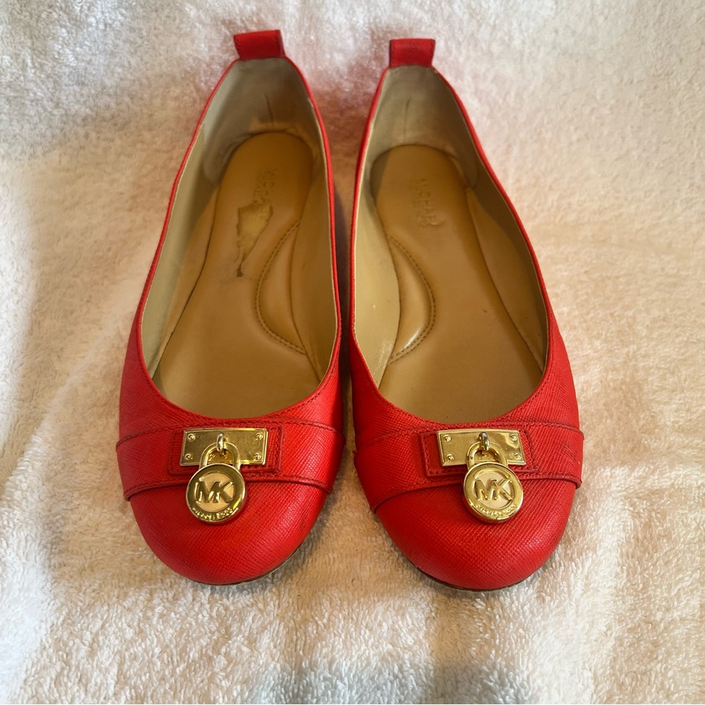 Michael Kors Bright Coral Flats with Gold Charm Size 6